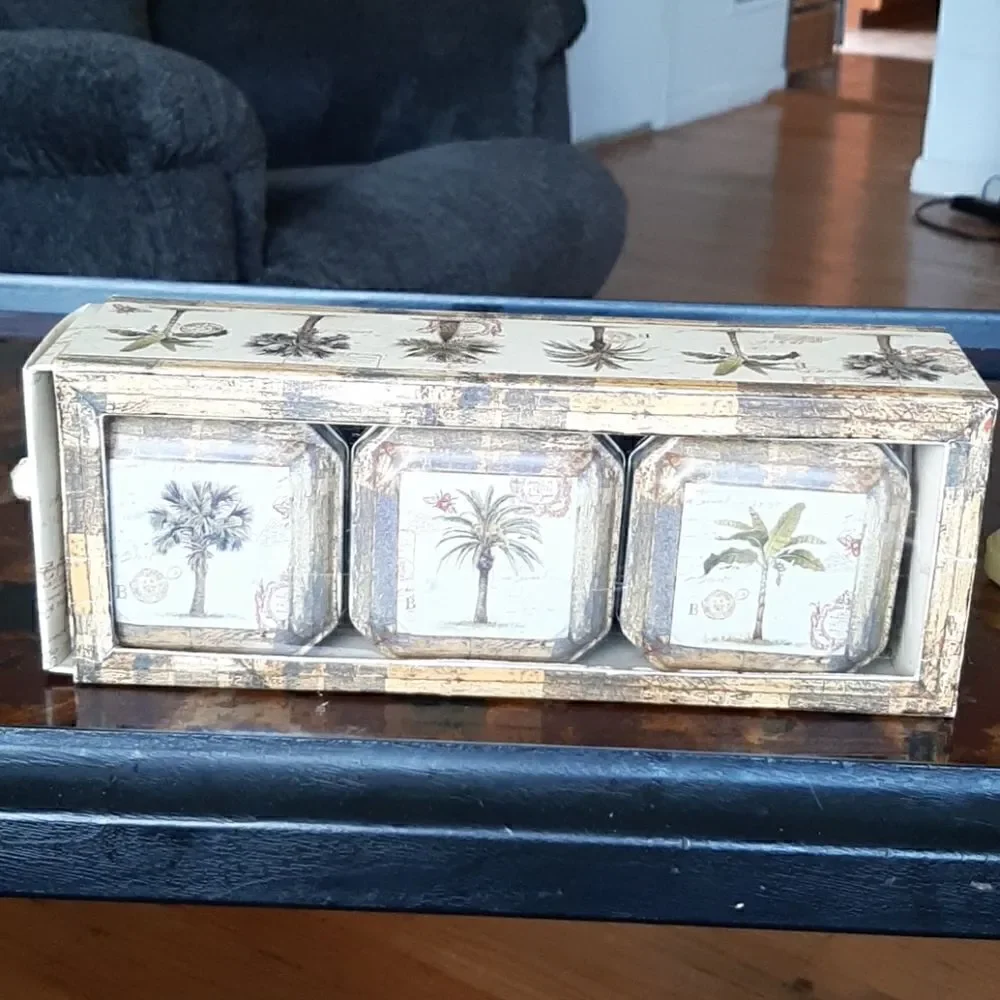 Chad Barrett candles in tins